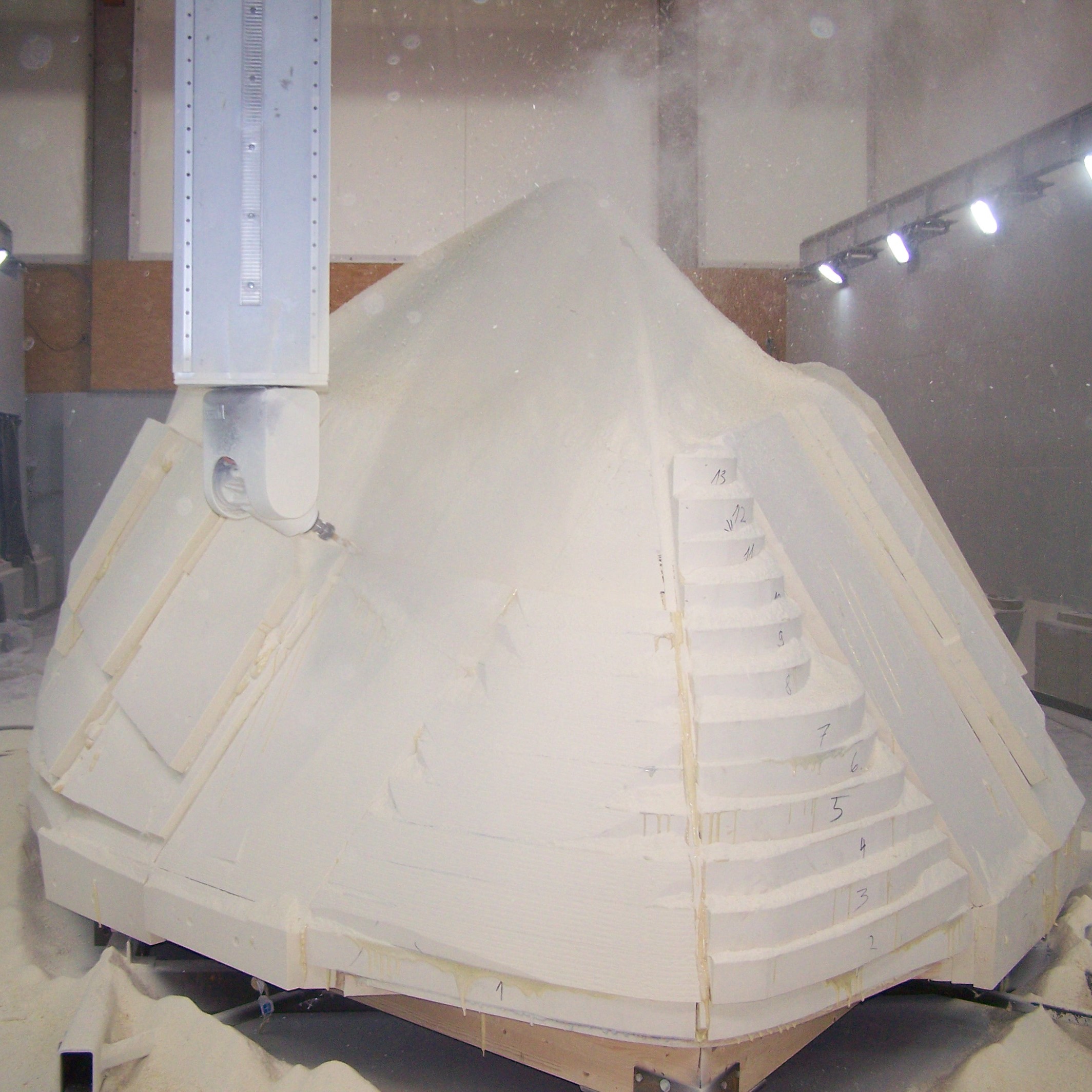 CNC Plug & Mold Milling | Large Scale Tooling | Anker-Tec